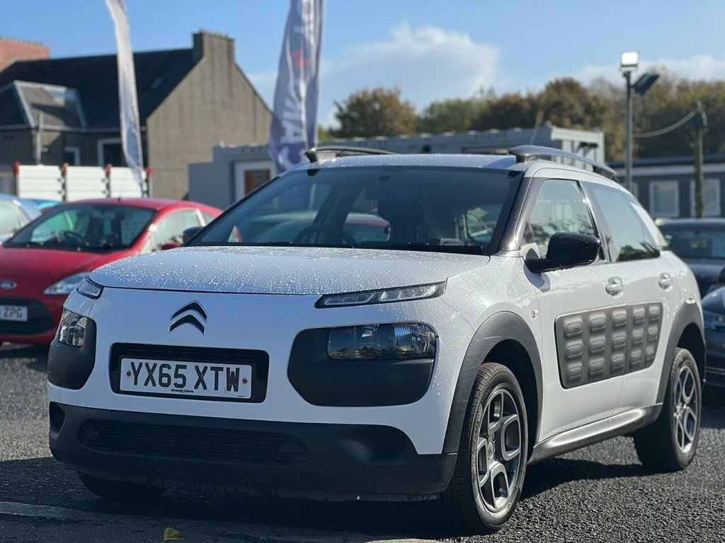 Citroen C4 Cactus 1.6L Bluehdi Feel YX65XTW White #2