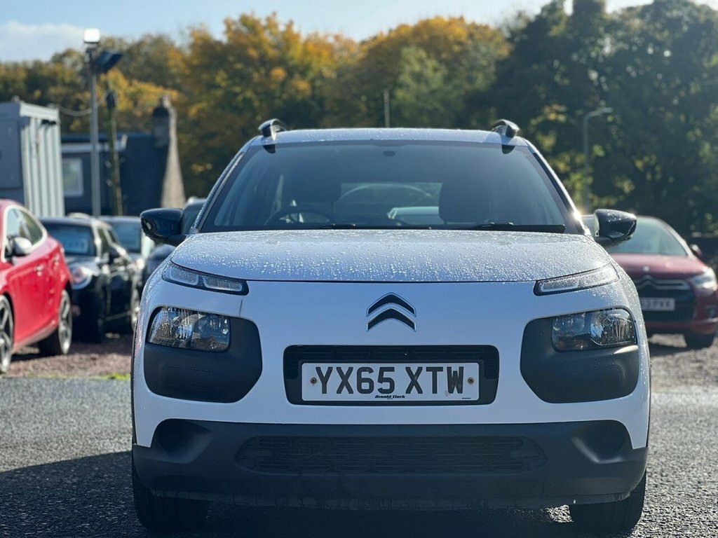 Citroen C4 Cactus 1.6L Bluehdi Feel YX65XTW White #3