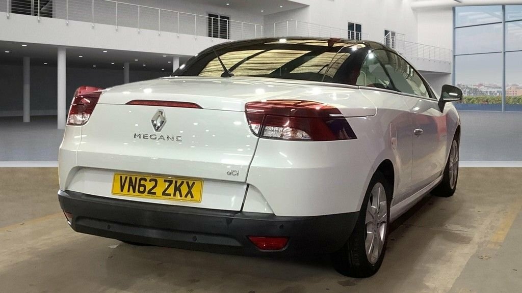 Renault Megane 1.5L Dynamique Tomtom White #4