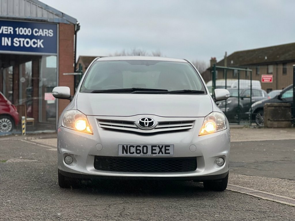 Toyota Auris 1.6L Tr Silver #3