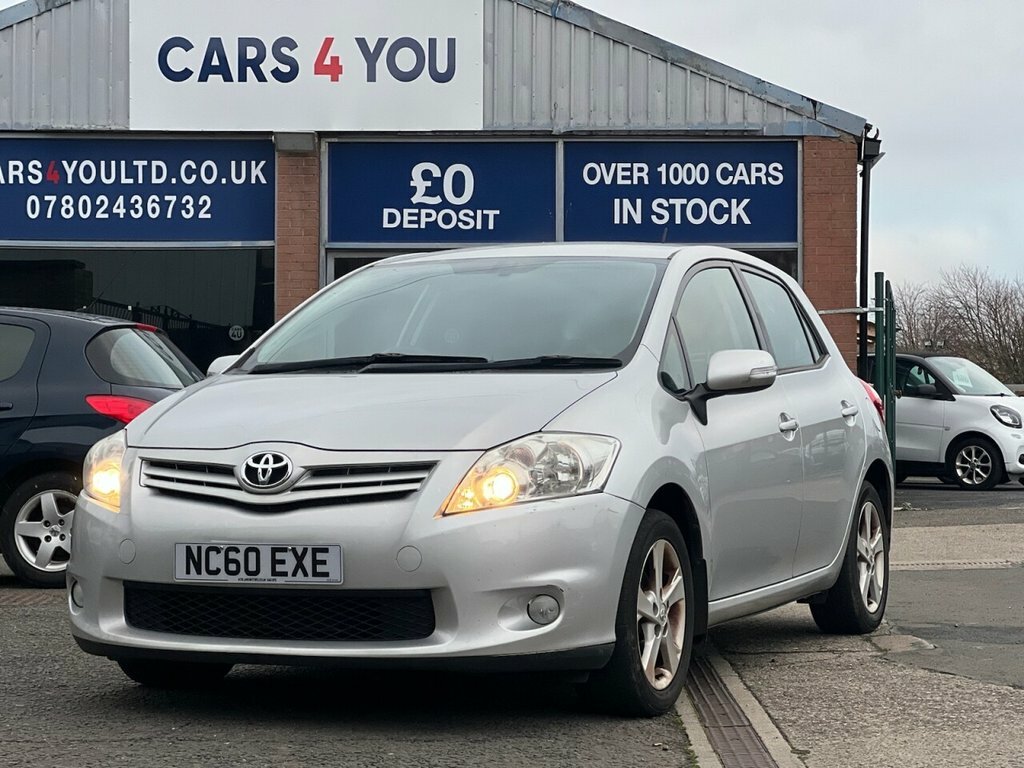 Toyota Auris 1.6L Tr Silver #2