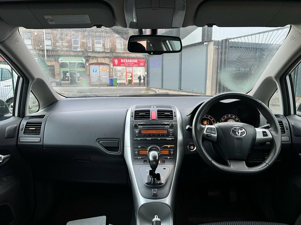 Toyota Auris 1.6L Tr Silver #6