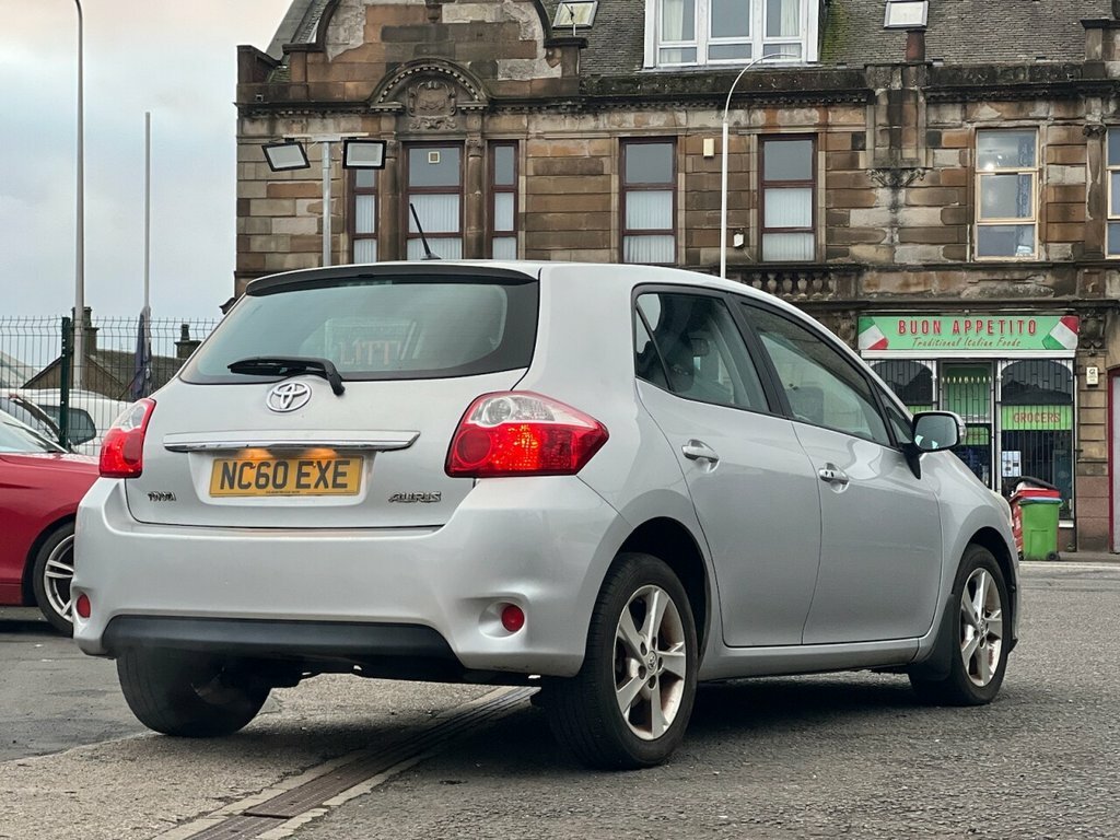 Toyota Auris 1.6L Tr Silver #5