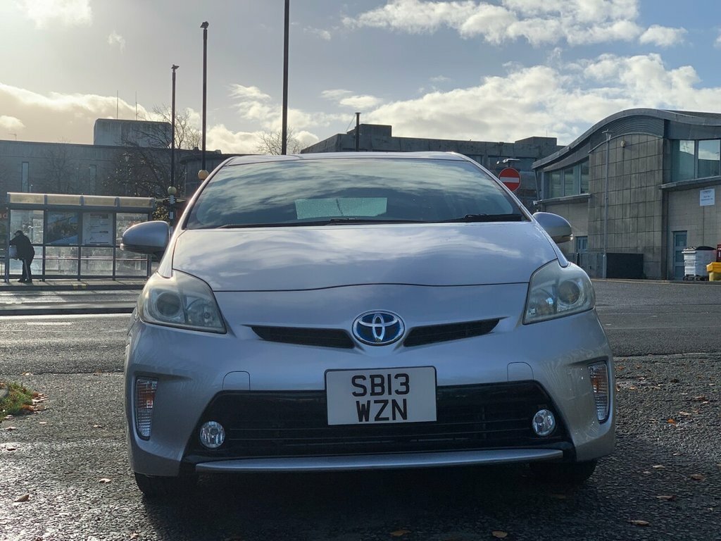 Toyota Prius 1.5 Saloon Hybrid Cvt 120 Gkm, 70 Bhp Silver #2