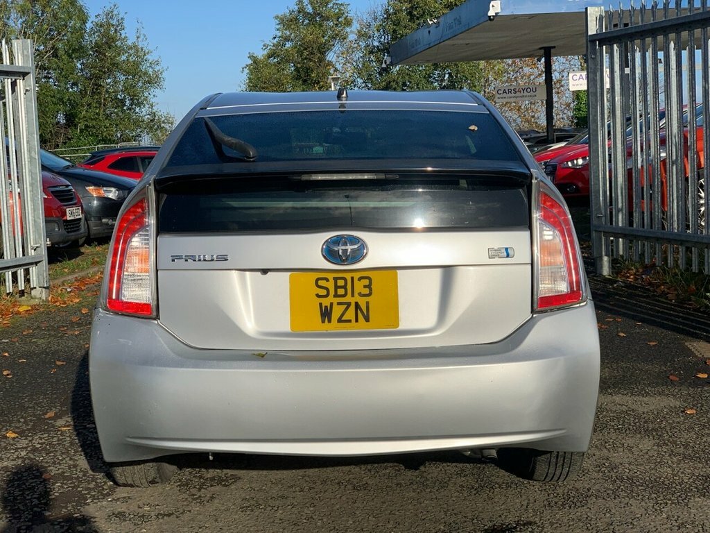 Toyota Prius 1.5 Saloon Hybrid Cvt 120 Gkm, 70 Bhp Silver #6