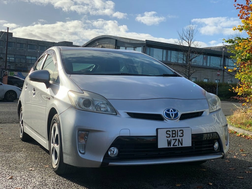 Toyota Prius 1.5 Saloon Hybrid Cvt 120 Gkm, 70 Bhp Silver