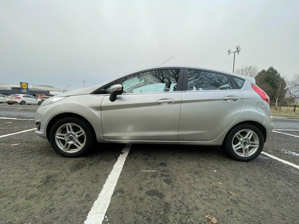 Ford Fiesta 1L Zetec SV14MFU Silver #4