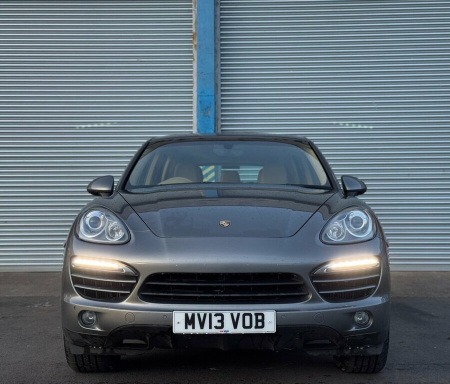 Porsche Cayenne 3L Null MV13VOB Grey #3