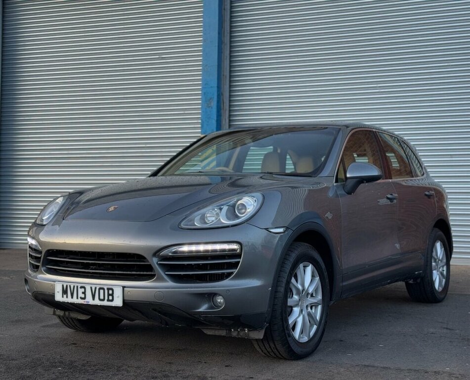 Porsche Cayenne 3L Null MV13VOB Grey #2