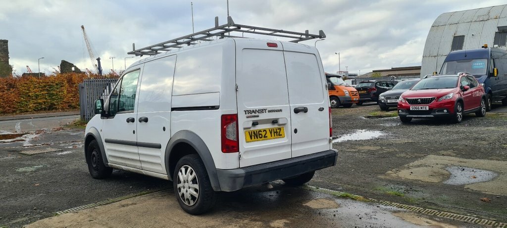 Ford Transit Connect Mpv VN62YHZ White #5