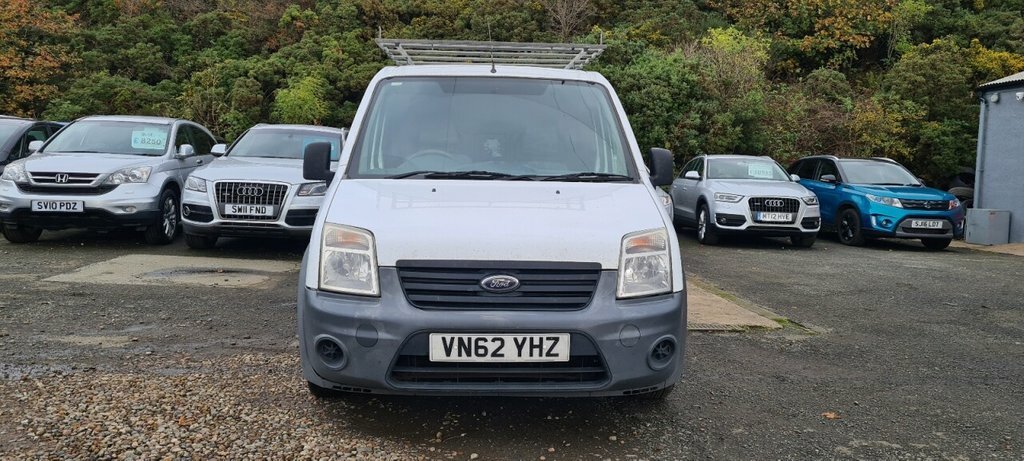 Ford Transit Connect Mpv VN62YHZ White #2