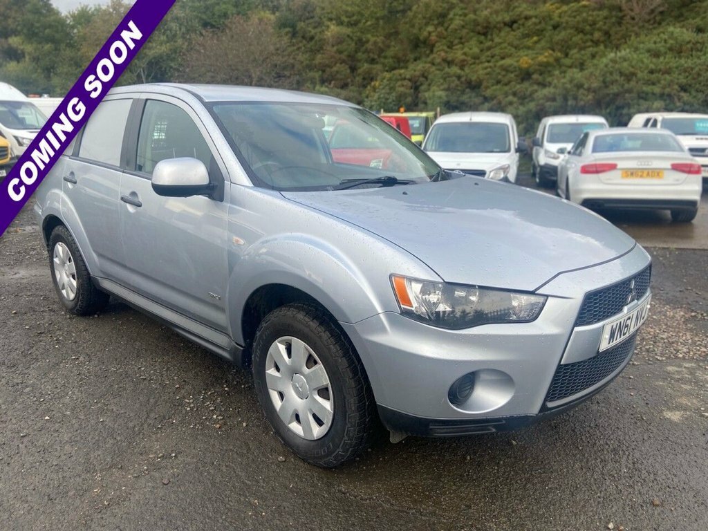 Mitsubishi Outlander Mpv Silver