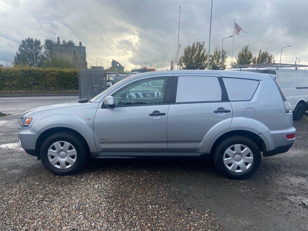 Mitsubishi Outlander Mpv Silver #4