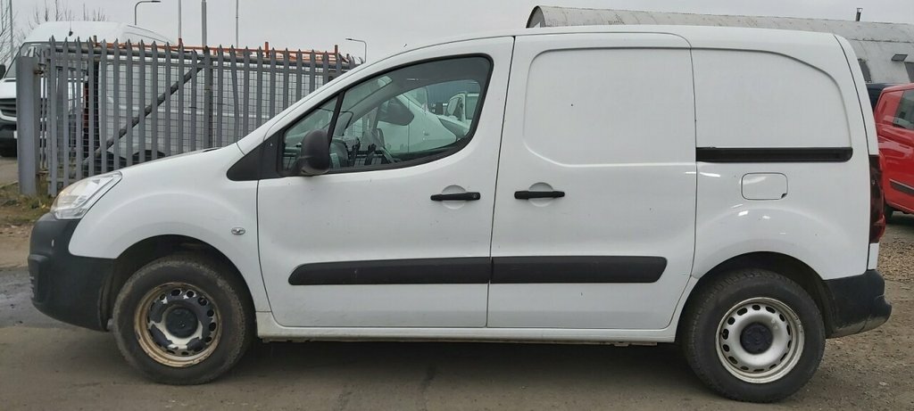 Citroen Berlingo Mpv LF16XJA White #4
