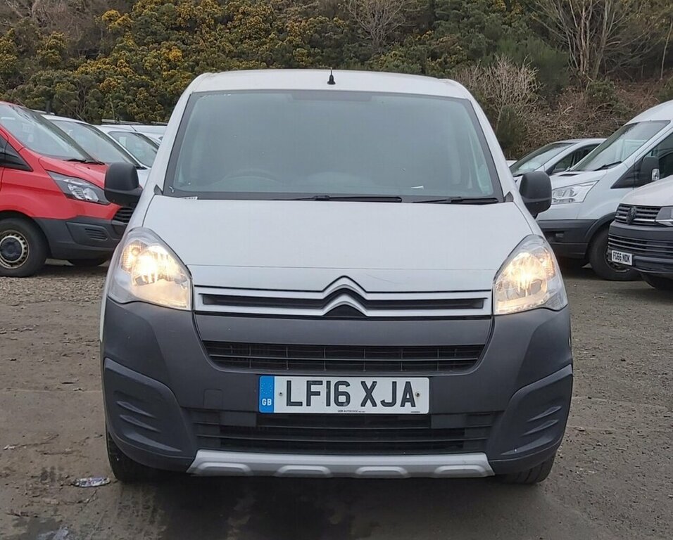 Citroen Berlingo Mpv LF16XJA White #2