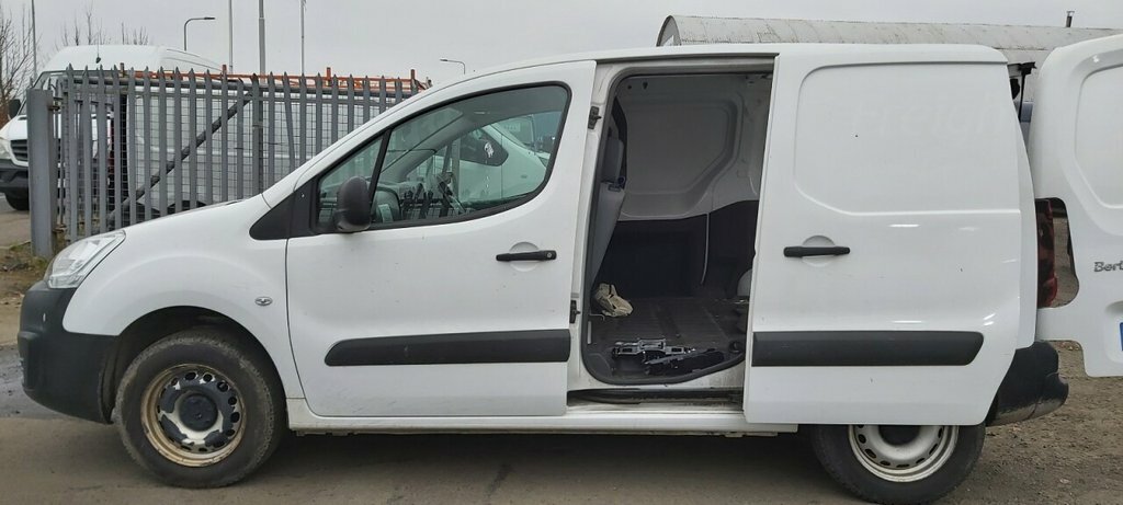 Citroen Berlingo Mpv LF16XJA White #5