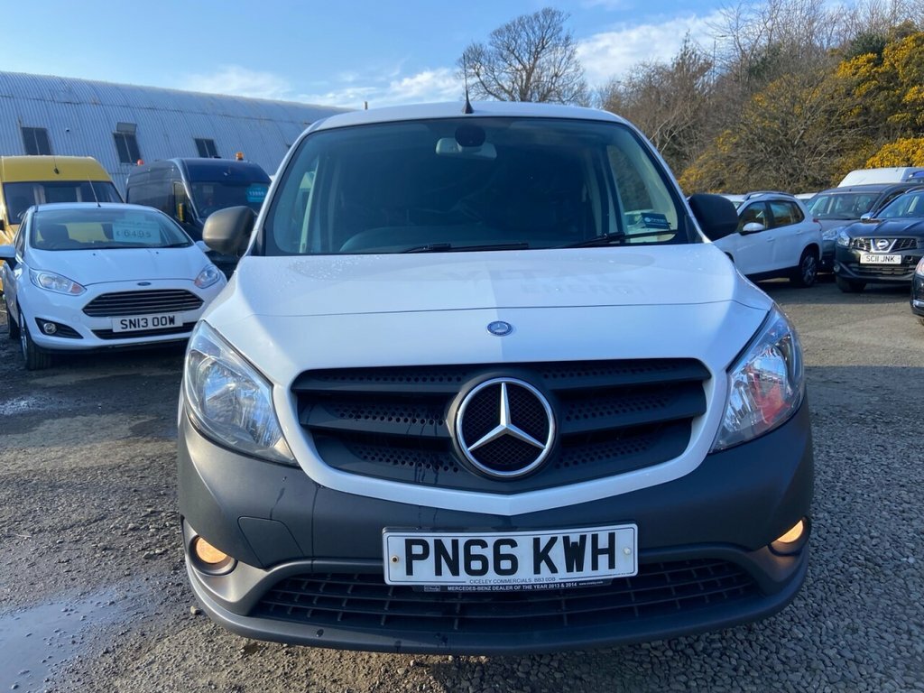 Mercedes-Benz CITAN Mpv PN66KWH White #2