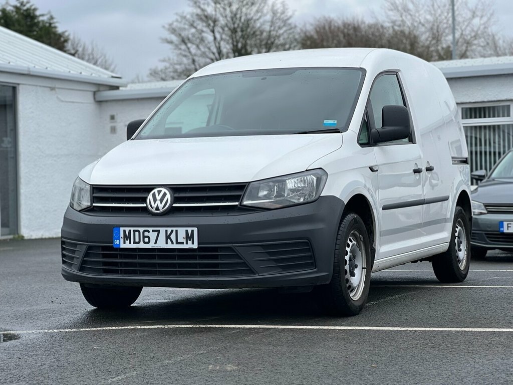 Volkswagen Caddy Mpv MD67KLM White #3