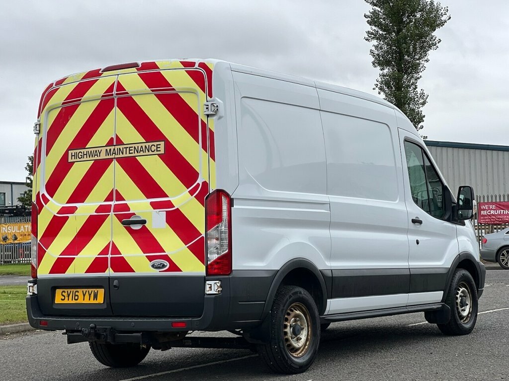 Ford Transit Custom Mpv SY16YYW White #5