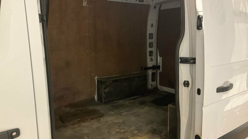 Nissan NV400 2.3L E White #5