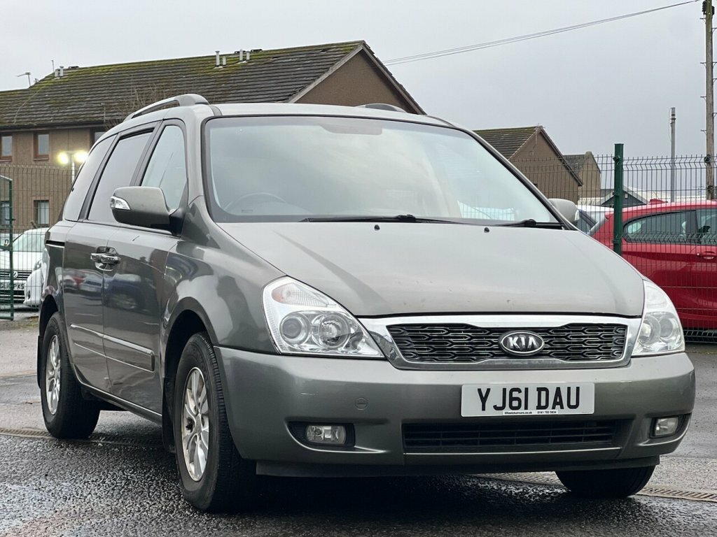 Kia Sedona 2.2L 2 Silver