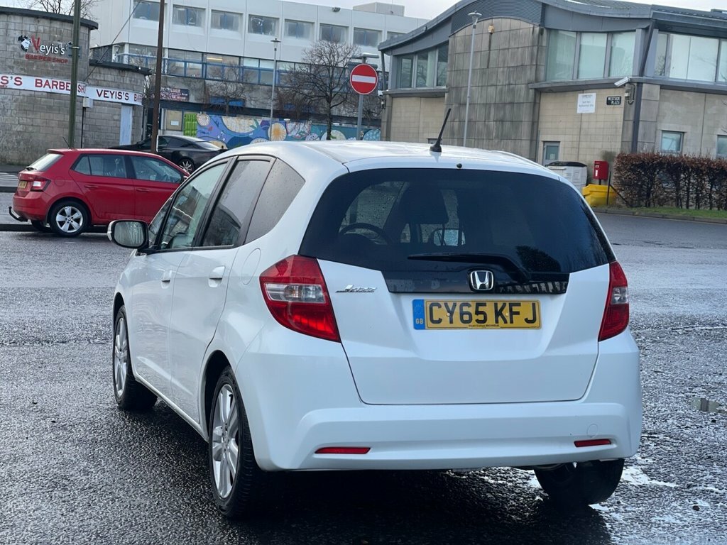 Honda Jazz 1.4L Es Plus CY65KFJ White #5