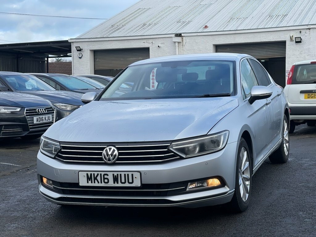 Volkswagen Passat Saloon MK16WUU Silver #3