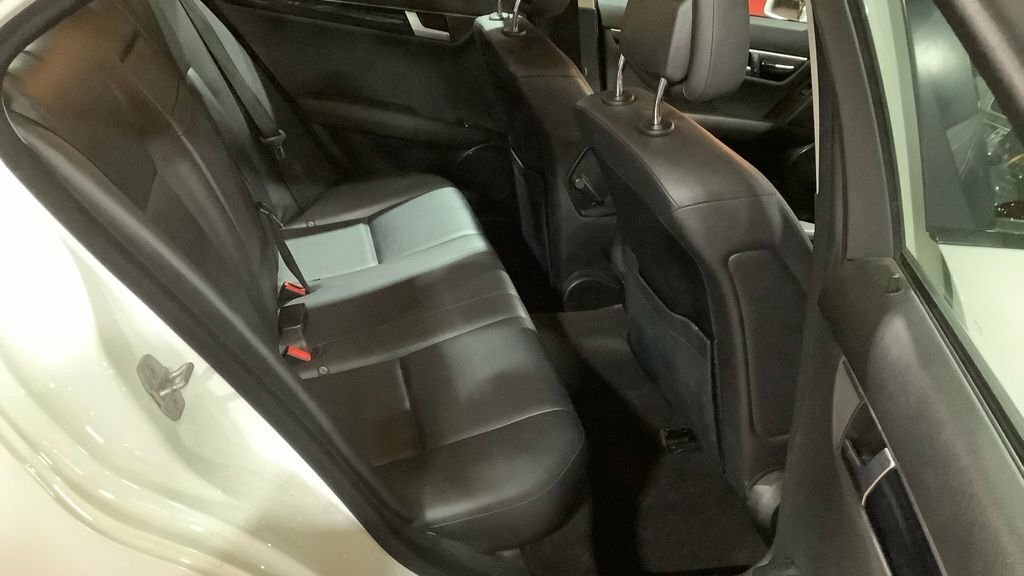 Mercedes-Benz C Class 2.1L Executive Se KV13MDO White #6