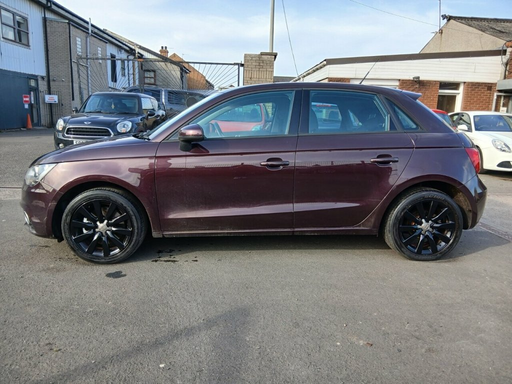 Audi A1 1L Sport RJ63WNG Red #4
