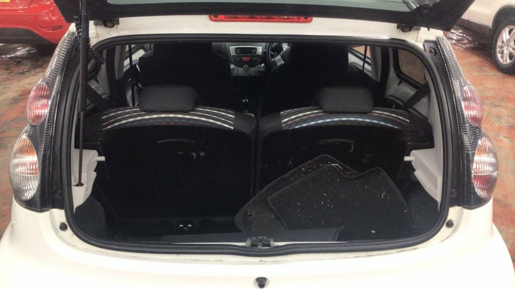 Citroen C1 1L Vtr White #5