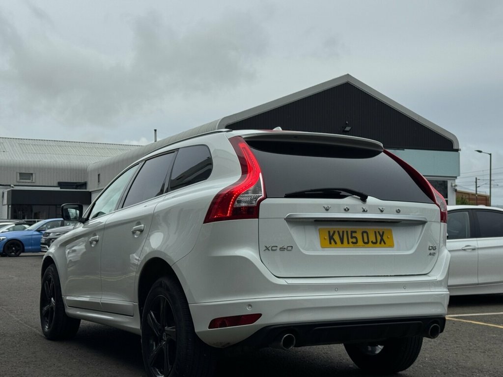 Volvo XC60 2L R-design Lux Nav KV15OJX White #4
