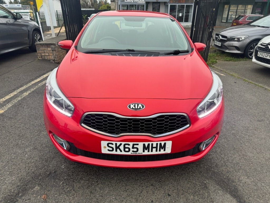 Kia Ceed 1L 2 Red #2