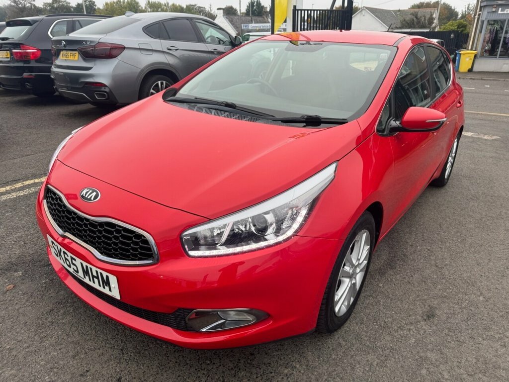 Kia Ceed 1L 2 Red #3