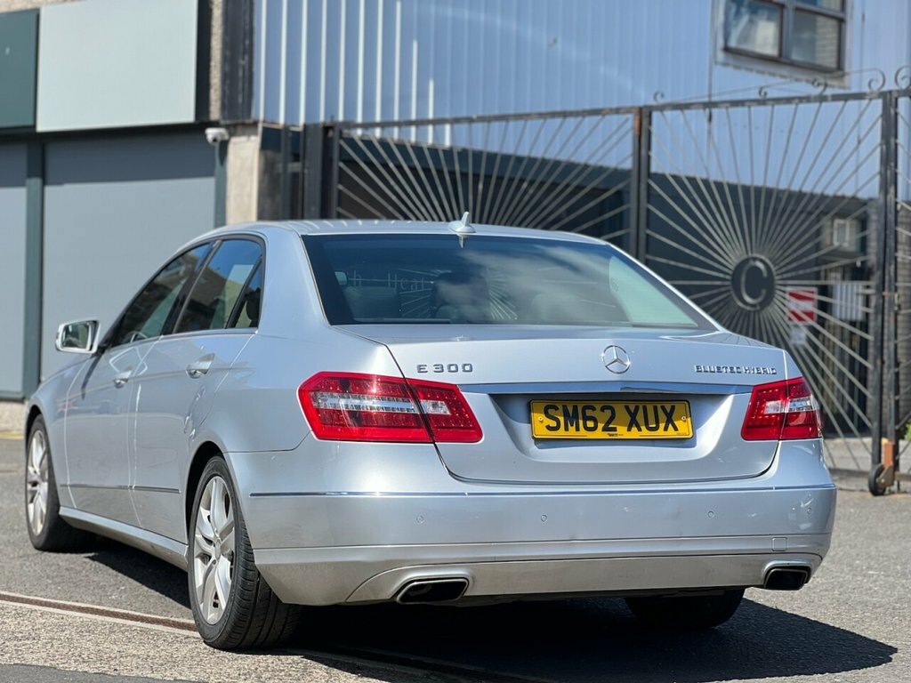 Mercedes-Benz E Class Saloon SM62XUX Silver #4