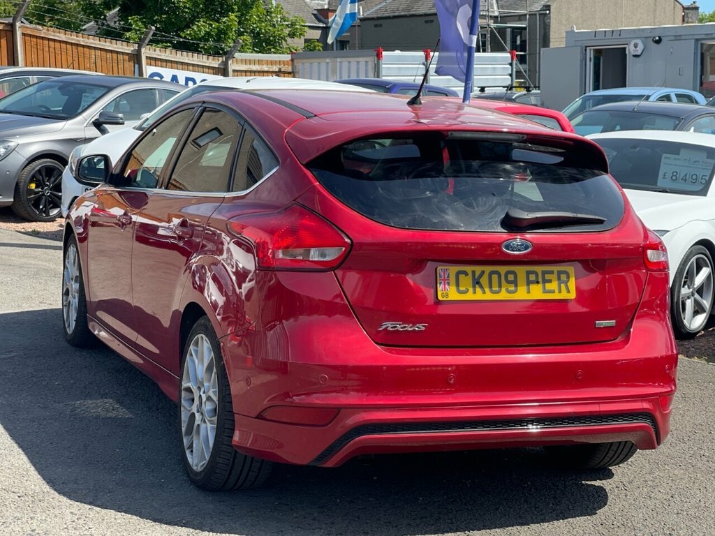 Ford Focus 1L Zetec S CK09PER Red #5
