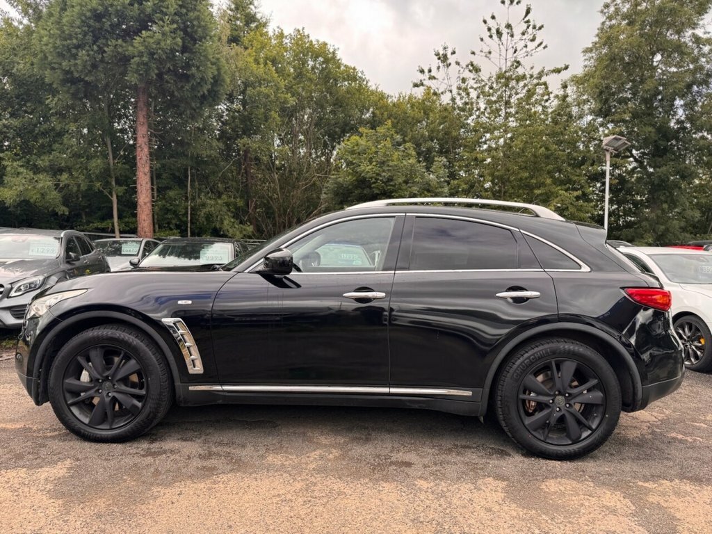 Infiniti FX 3L Executive Black #4