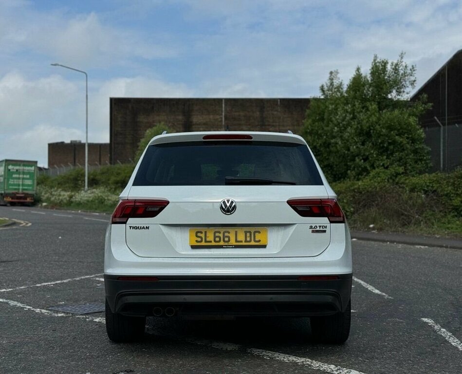 Volkswagen Tiguan 2L Se Navigation SL66LDC White #6