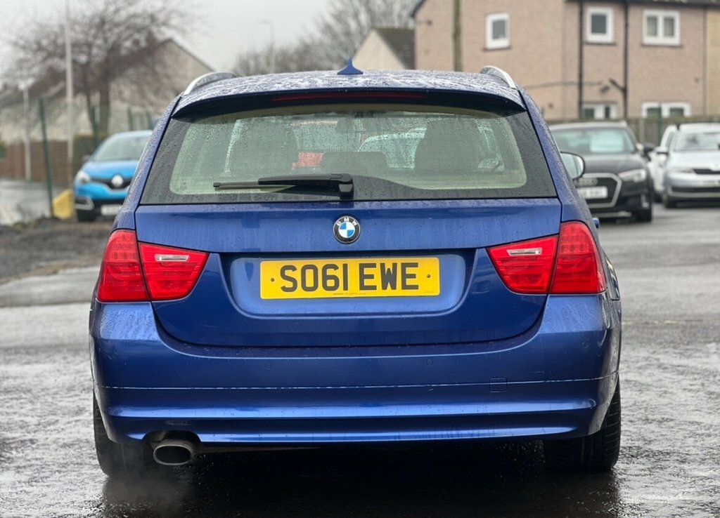 BMW 3 Series 2L Exclusive Edition Blue #5