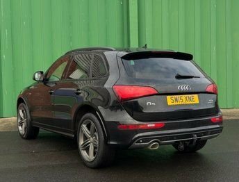 Audi Q5 2L S Line Plus SW15XNE Black #5