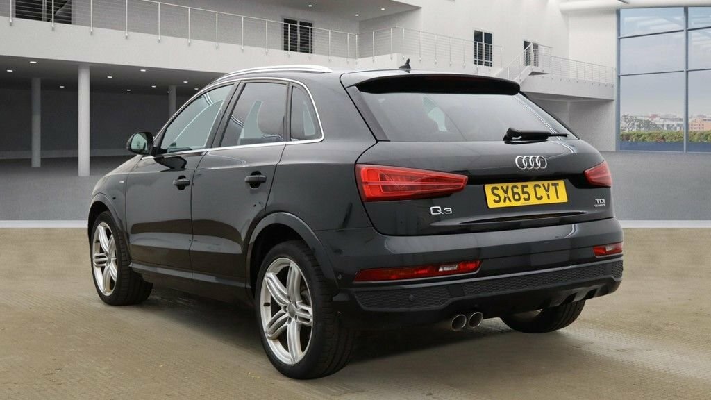 Audi Q3 2L S Line Plus SX65CYT Black #3