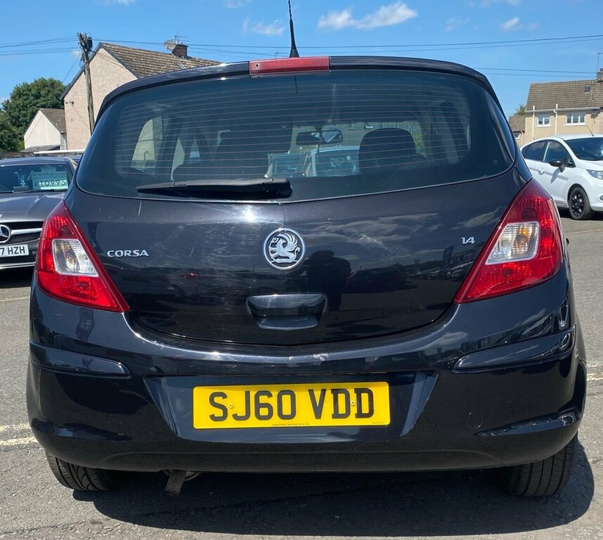 Vauxhall Corsa 1.4L Exclusiv Black #6