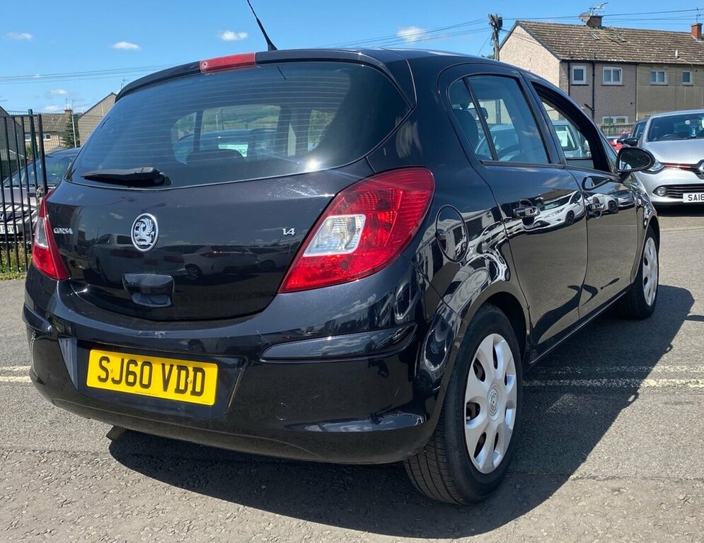 Vauxhall Corsa 1.4L Exclusiv Black #4