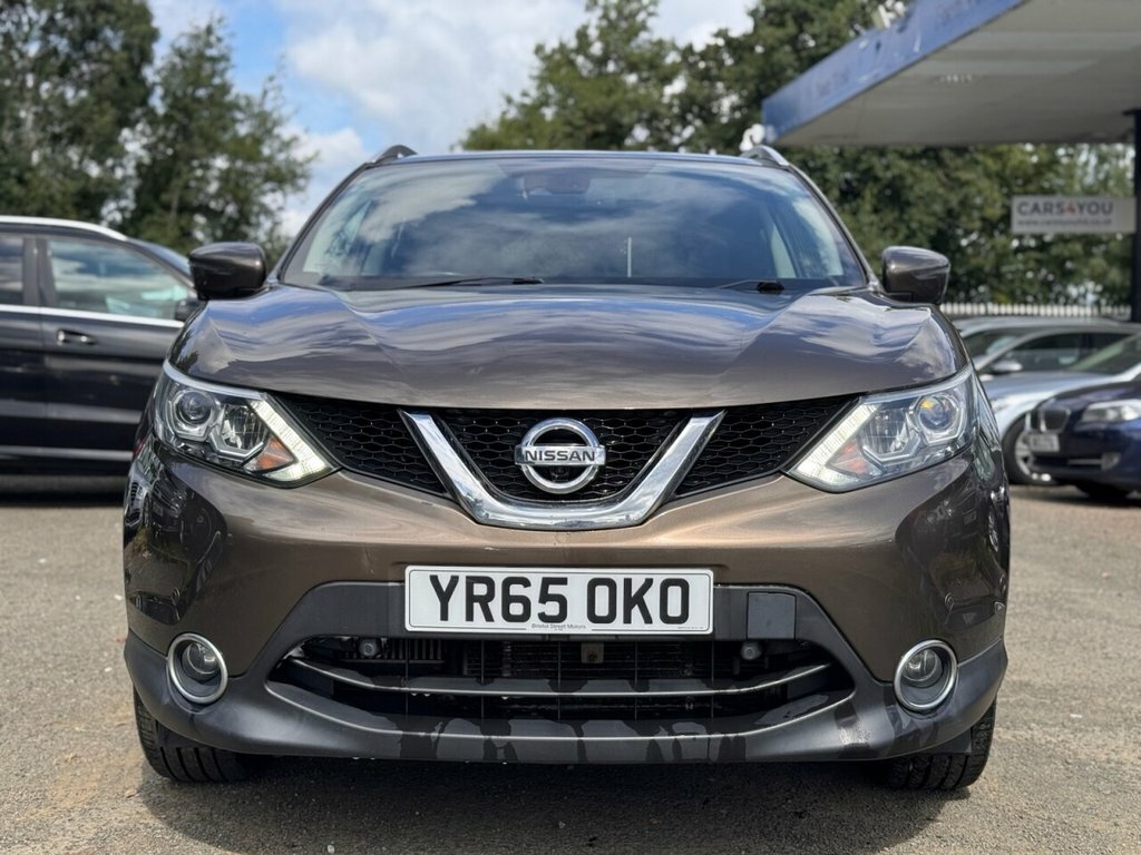 Nissan Qashqai 1.2L Tekna YR65OKO Beige #2