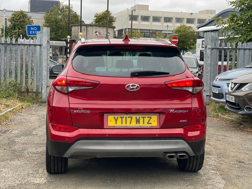 Hyundai Tucson 2L Premium YT17WTZ Red #6