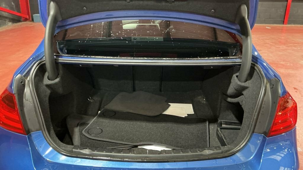 BMW 3 Series 2L M Sport SM13HWF Blue #5
