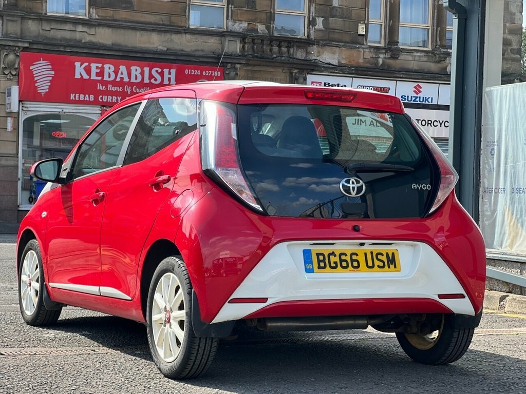 Toyota Aygo 1L X-pression BG66USM Red #4