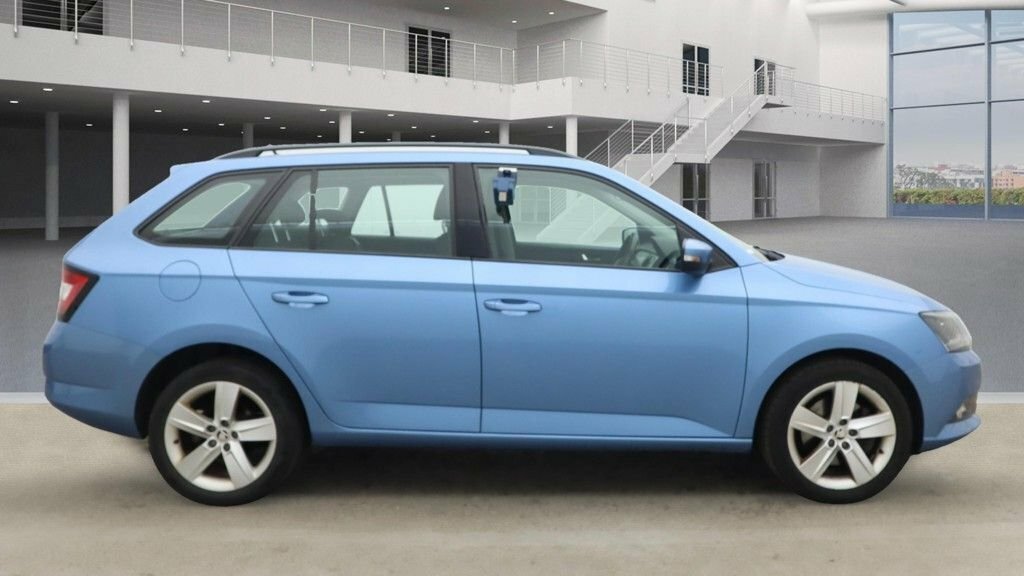 Skoda Fabia 1L Se L YY18AVW Blue #5