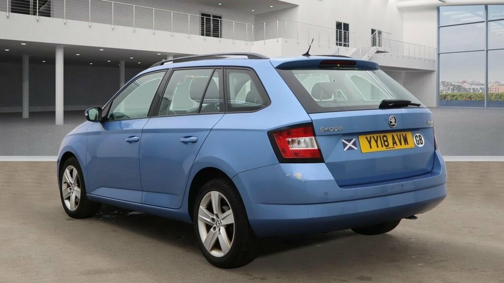 Skoda Fabia 1L Se L YY18AVW Blue #3
