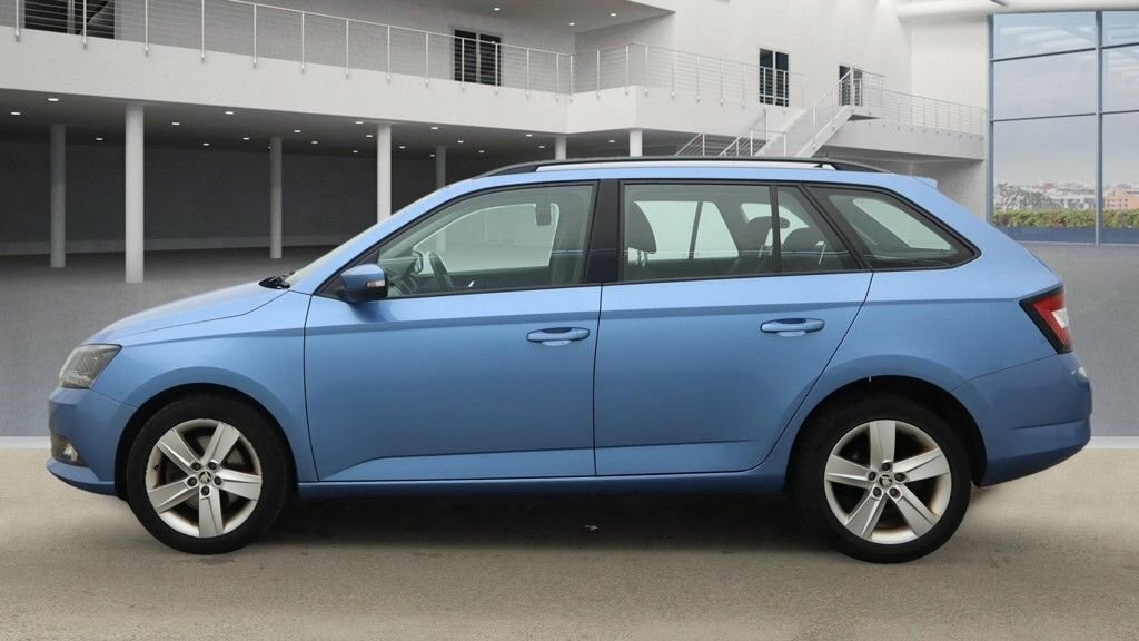 Skoda Fabia 1L Se L YY18AVW Blue #6