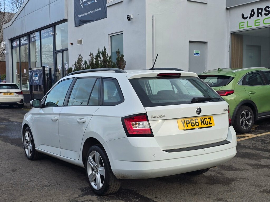 Skoda Fabia 1L Se L YP66NGZ White #5